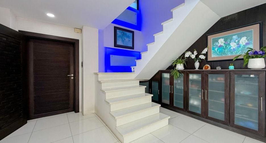 For sale 2 bedrooms condo in Jomtien, Pattaya