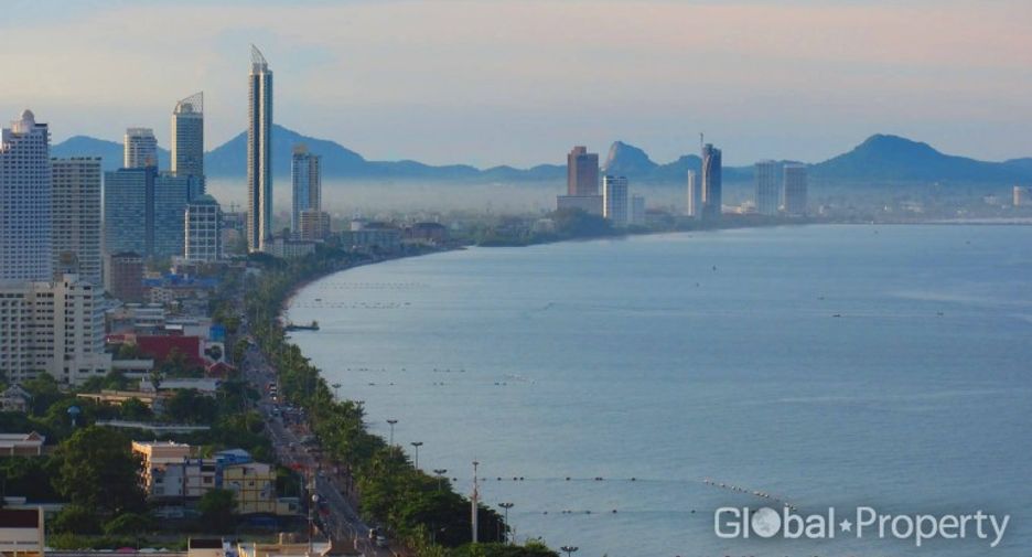 For sale 2 bedrooms condo in Jomtien, Pattaya