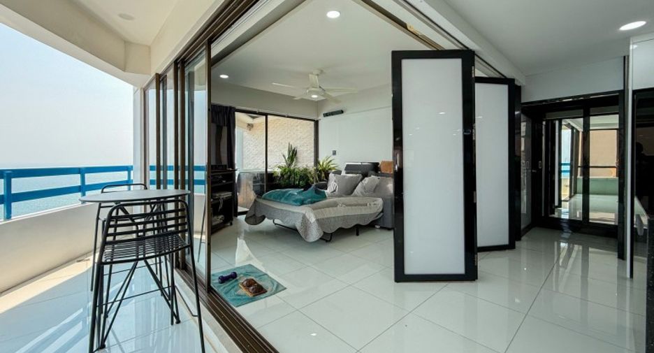 For sale 2 bedrooms condo in Jomtien, Pattaya