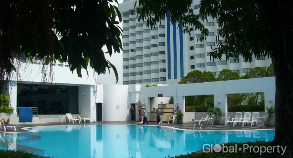 For sale 2 bedrooms condo in Jomtien, Pattaya