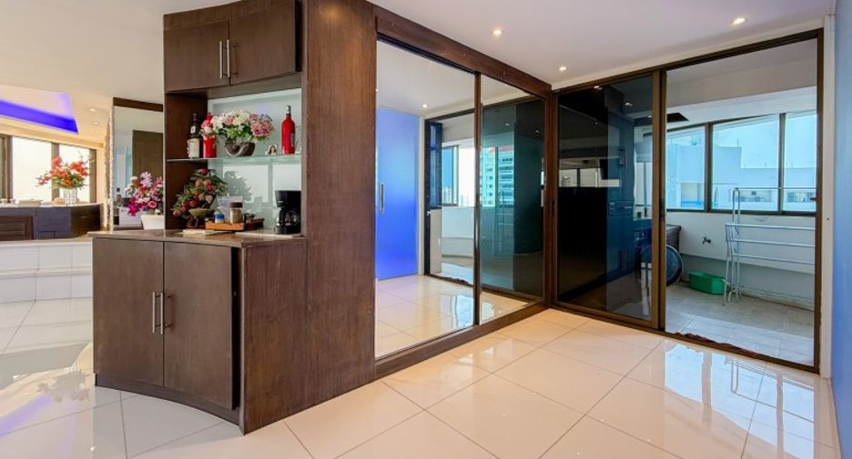 For sale 2 bedrooms condo in Jomtien, Pattaya