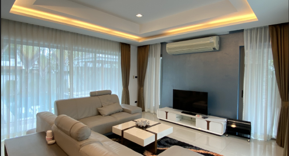 For rent 3 bed villa in Mueang Phuket, Phuket