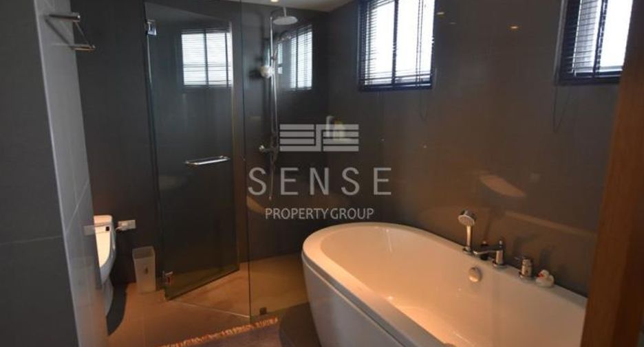 For rent 3 ベッドルーム condo in Watthana, Bangkok