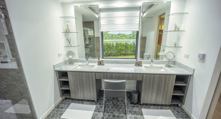 For sale 3 bedrooms villa in Hua Hin, Prachuap Khiri Khan
