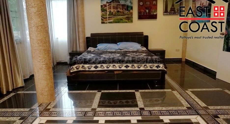 Haus zum Kauf mit 7 Zimmer in Bang Lamung, Chonburi