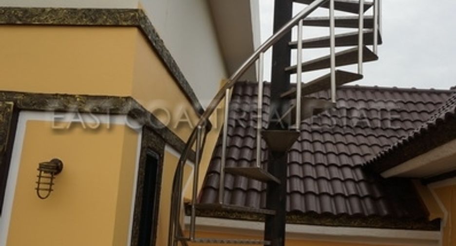 Haus zum Kauf mit 7 Zimmer in Bang Lamung, Chonburi