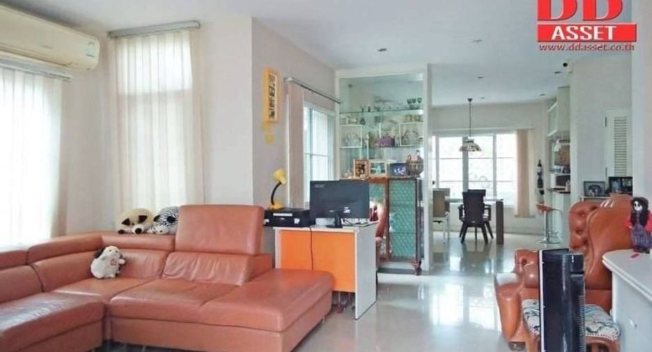 For rent and for sale 4 bed house in Sam Phran, Nakhon Pathom