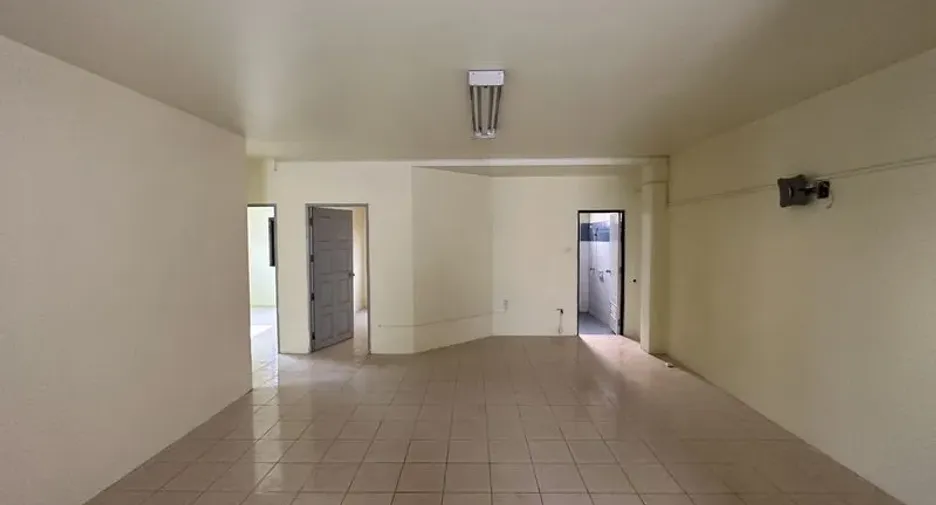 For rent warehouse in Bang Bua Thong, Nonthaburi