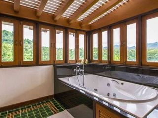 For rent 6 bed villa in Hang Dong, Chiang Mai