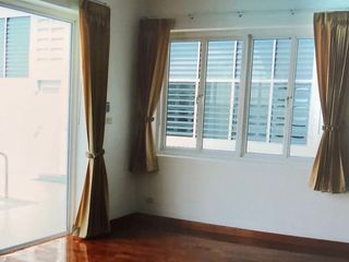 For sale studio house in Khlong Toei, Bangkok