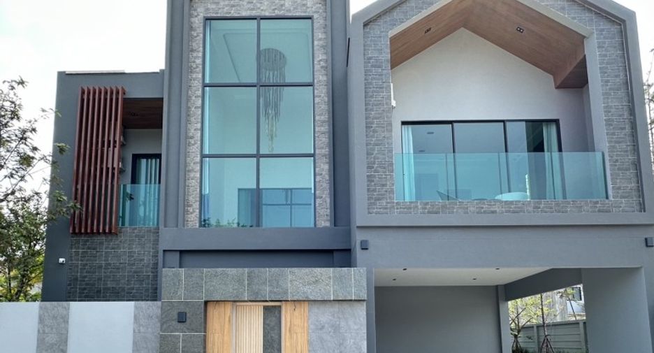 Casa en venta de 4 habitaciones en East Pattaya, Pattaya