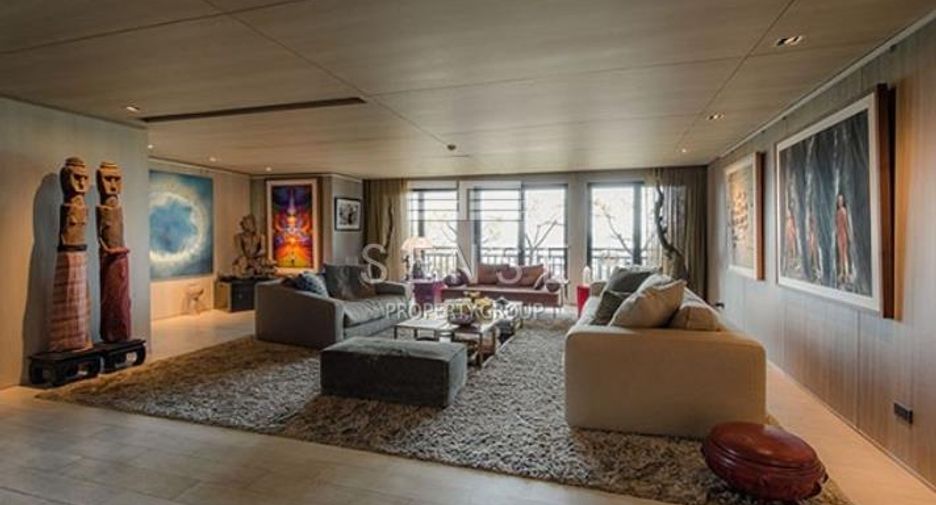 For sale 4 bedrooms condo in Yan Nawa, Bangkok