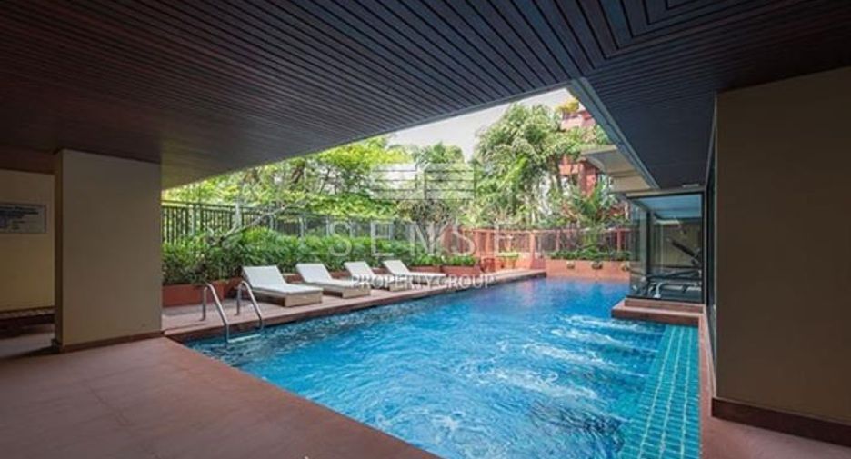 For sale 4 bedrooms condo in Yan Nawa, Bangkok