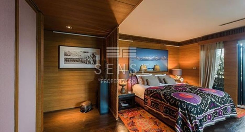 For sale 4 bedrooms condo in Yan Nawa, Bangkok