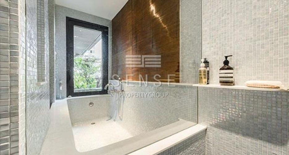 For sale 4 bedrooms condo in Yan Nawa, Bangkok
