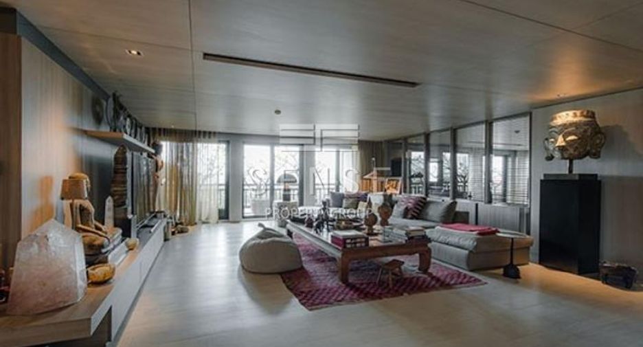 For sale 4 bedrooms condo in Yan Nawa, Bangkok