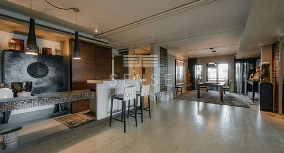 For sale 4 bedrooms condo in Yan Nawa, Bangkok