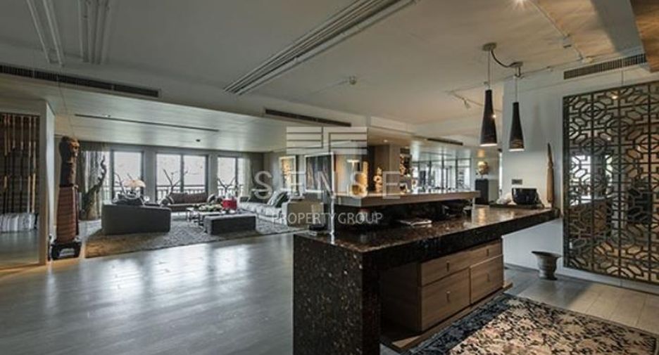 For sale 4 bedrooms condo in Yan Nawa, Bangkok