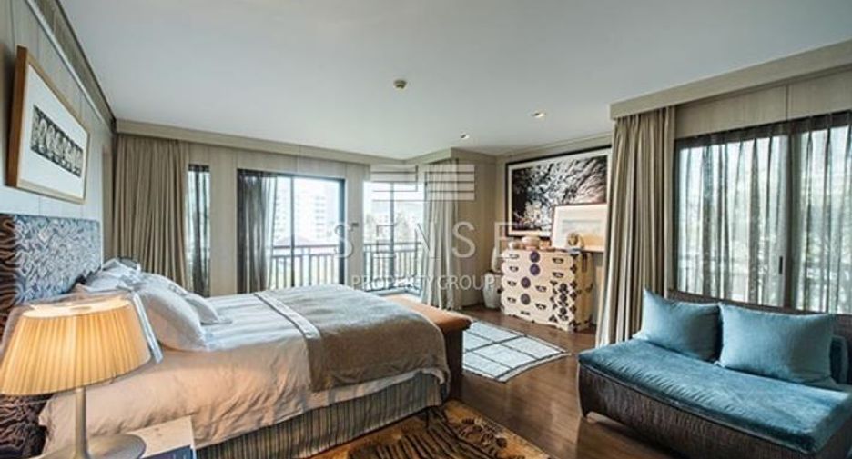 For sale 4 bedrooms condo in Yan Nawa, Bangkok