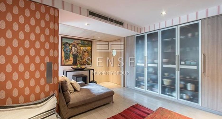 For sale 4 bedrooms condo in Yan Nawa, Bangkok