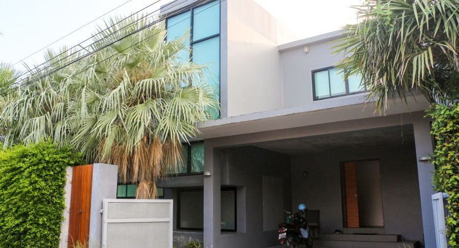 For rent 3 bedrooms villa in Thalang, Phuket