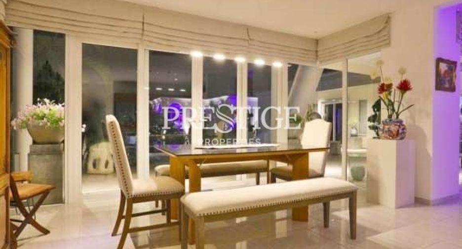 Casa en venta y en alquiler de 9 habitaciones en Bang Lamung, Chonburi