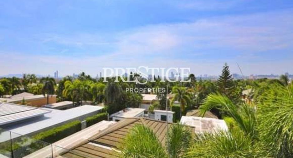 Casa en venta y en alquiler de 9 habitaciones en Bang Lamung, Chonburi
