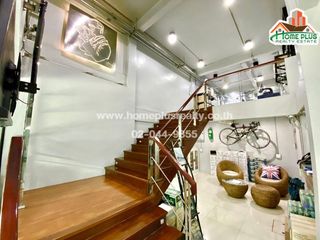 For sale 4 Beds retail Space in Lat Phrao, Bangkok