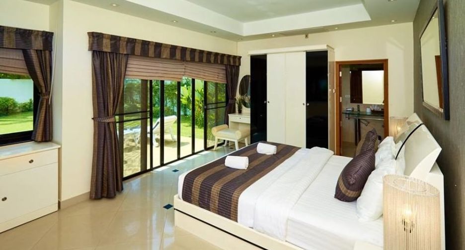 À louer 4 chambres maison à Bang Lamung, Chonburi