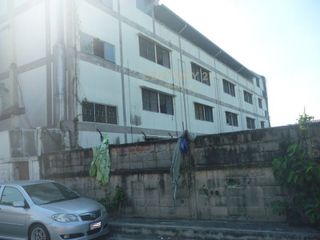 For sale 20 bed apartment in Krathum Baen, Samut Sakhon
