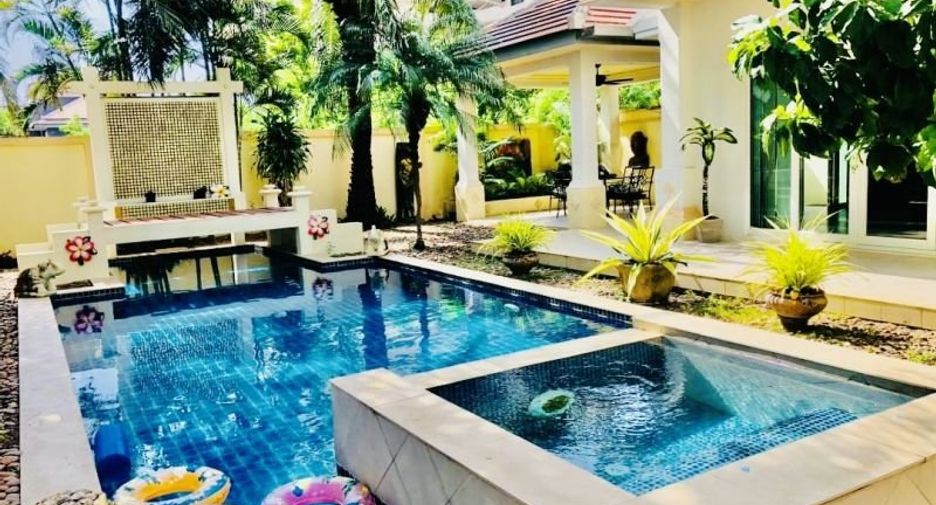 For rent そして for sale 4 Beds house in Pratumnak, Pattaya