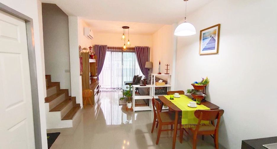 For sale 4 Beds townhouse in Sattahip, Pattaya