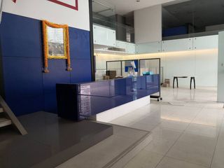 For sale office in Yan Nawa, Bangkok