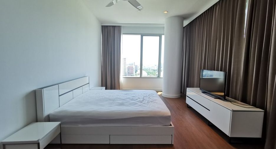 Wohnung zur Miete mit 3 Zimmer in Pathum Wan, Bangkok