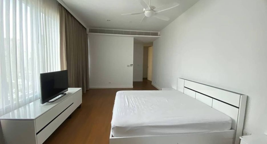Wohnung zur Miete mit 3 Zimmer in Pathum Wan, Bangkok