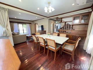 For rent 3 Beds villa in Khlong San, Bangkok