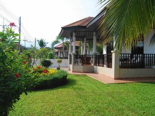 For rent 2 bed villa in Pran Buri, Prachuap Khiri Khan