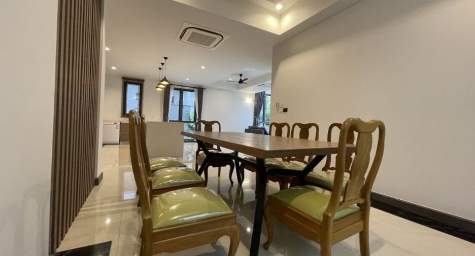 For rent 4 ベッドルーム house in Phra Nakhon, Bangkok