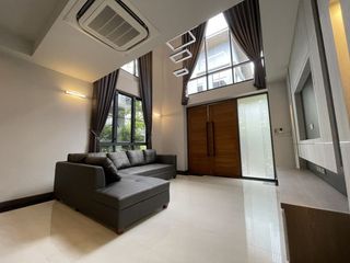 For rent 4 ベッドルーム house in Phra Nakhon, Bangkok