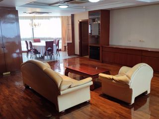For rent studio condo in Khlong Toei, Bangkok