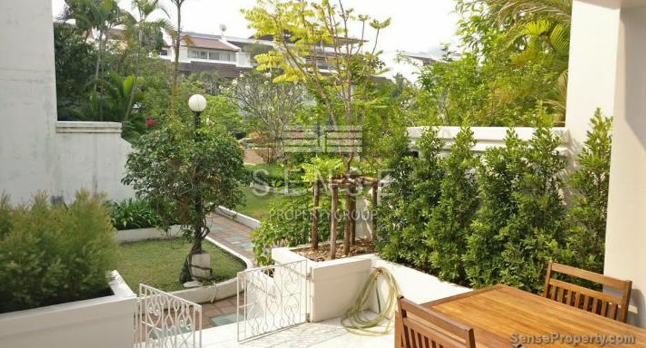 For sale 4 bed townhouse in Sathon, Bangkok
