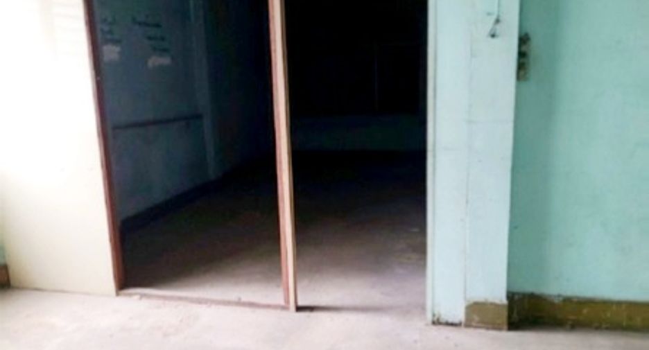 For sale 7 bedrooms retail Space in Samphanthawong, Bangkok