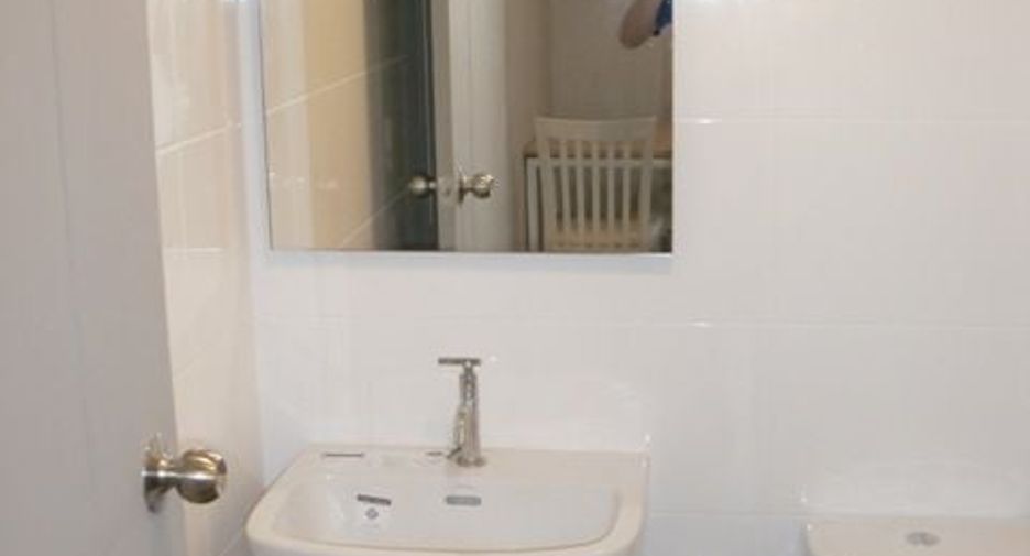 For sale studio condo in Phaya Thai, Bangkok