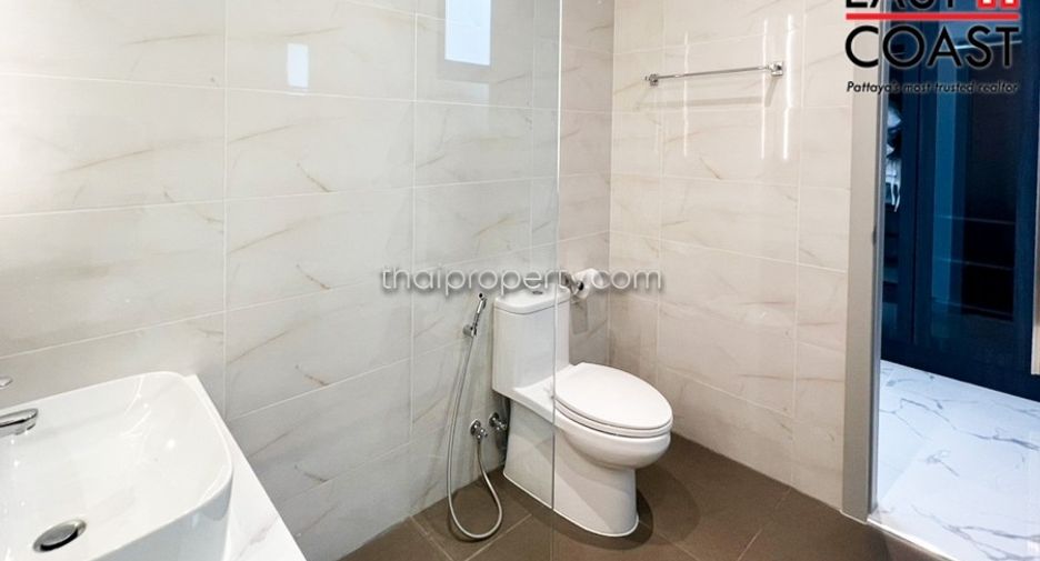 Casa en venta de 5 habitaciones en Bang Lamung, Chonburi