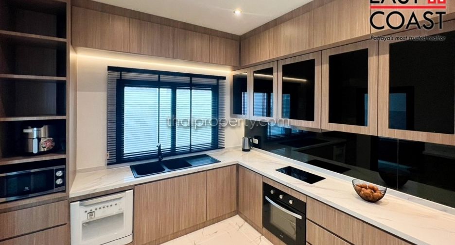 Casa en venta de 5 habitaciones en Bang Lamung, Chonburi