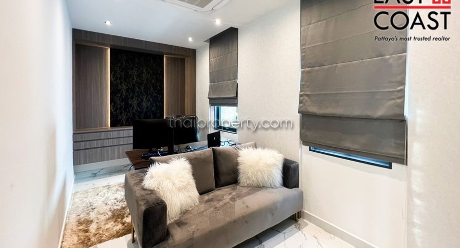 Casa en venta de 5 habitaciones en Bang Lamung, Chonburi