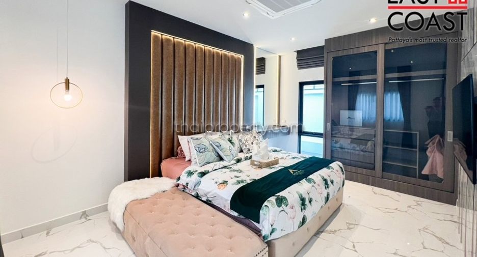 Casa en venta de 5 habitaciones en Bang Lamung, Chonburi