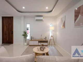 For sale 2 Beds townhouse in Khlong Toei, Bangkok