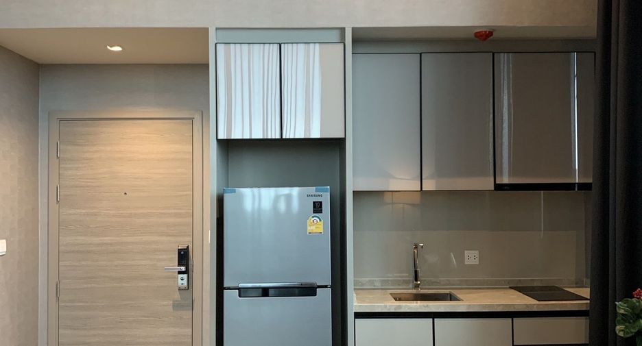 For sale 1 bed condo in Phaya Thai, Bangkok