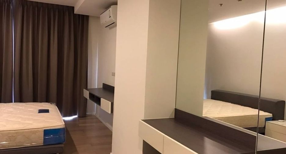 For rent 1 bed condo in Watthana, Bangkok